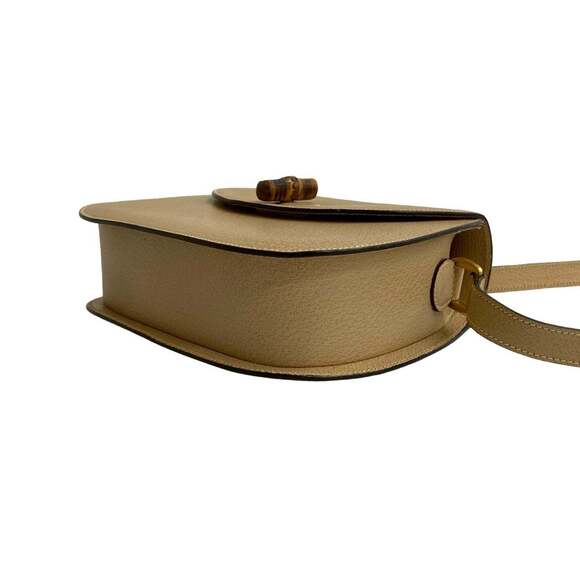 GUCCI Cream Leather Bamboo Pochette Shoulder Bag - Picture 8 of 10